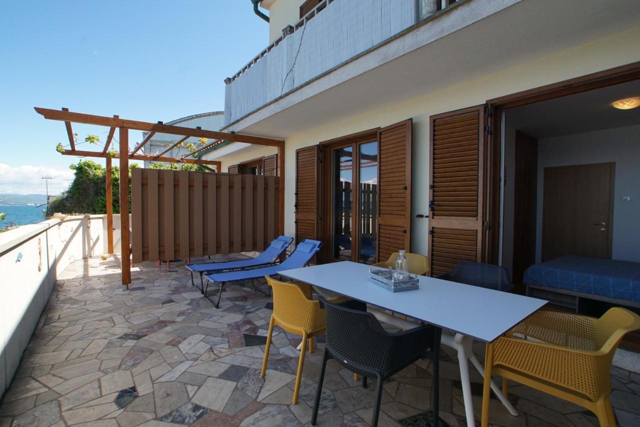 Apartmaji Pri Bosi Nogi Izola Εξωτερικό φωτογραφία